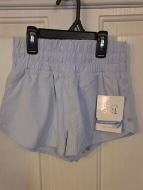 Athleta Light Blue Elastic-Waist Girls Shorts NWT Size 10